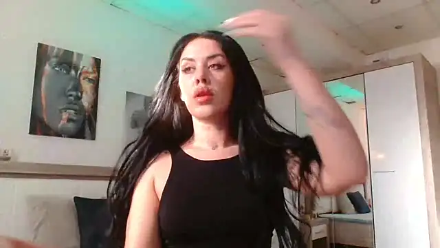 LaylaCruzRose online show from 02.14.25