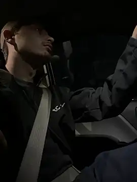 Snapshot of bigmerc chatting on 11.08.25 bigmerc online show from 11.08.25