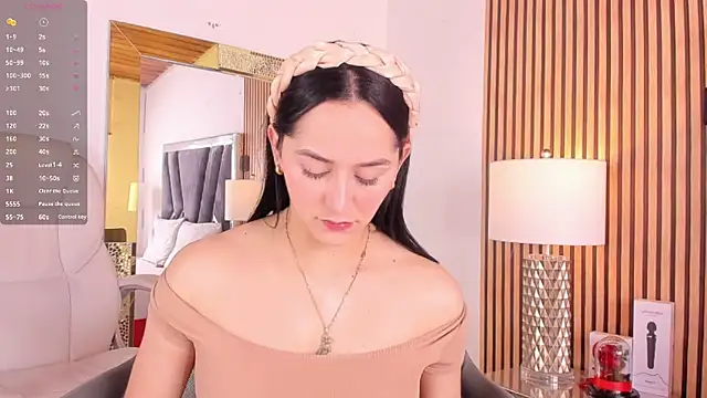 hazel ross tcw online show from 03.01.25