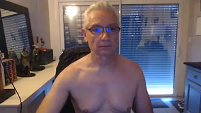 Snapshot of Goduleur69 chatting on 07.12.26 Goduleur69 online show from 07.12.26