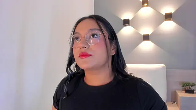 ellamontoya online show from 09.19.25