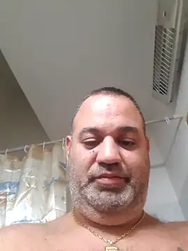 Snapshot of your_man85 chatting on 02.01.25 your man85 online show from 02.01.25