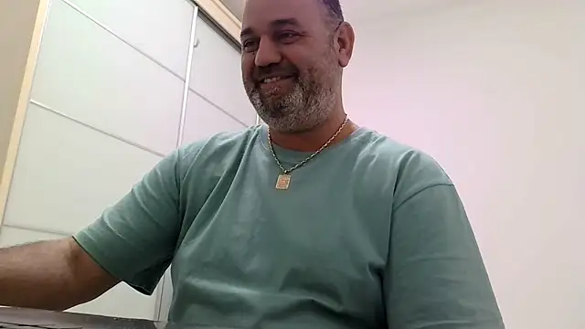 Snapshot of your_man85 chatting on 02.16.25 your man85 online show from 02.16.25