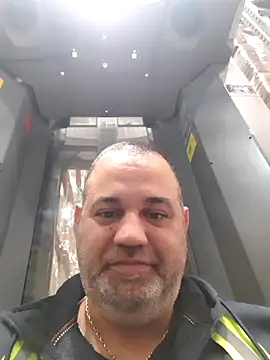 Snapshot of your_man85 chatting on 03.09.25 your man85 online show from 03.09.25