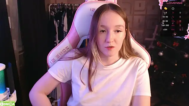 MoonlishSiren online show from 01.26.25