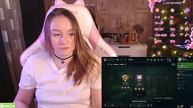 MoonlishSiren online show from 01.31.25