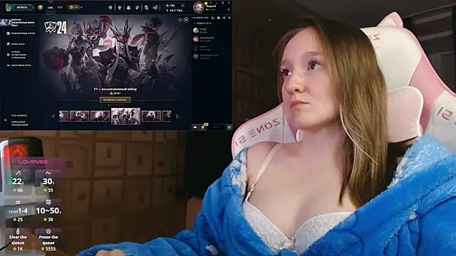 MoonlishSiren online show from 09.21.25