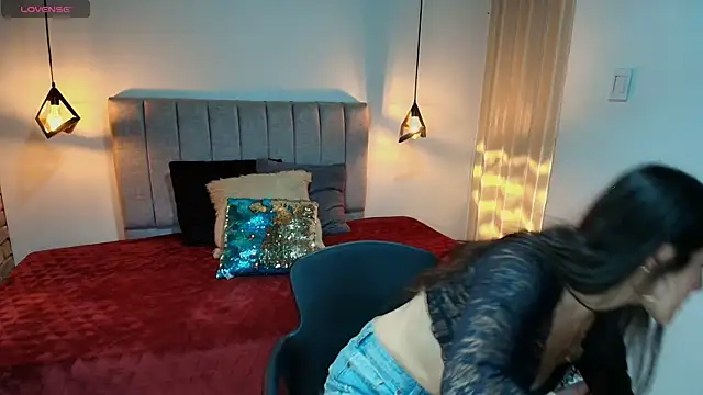 LiaCooper  online show from 06.11.26