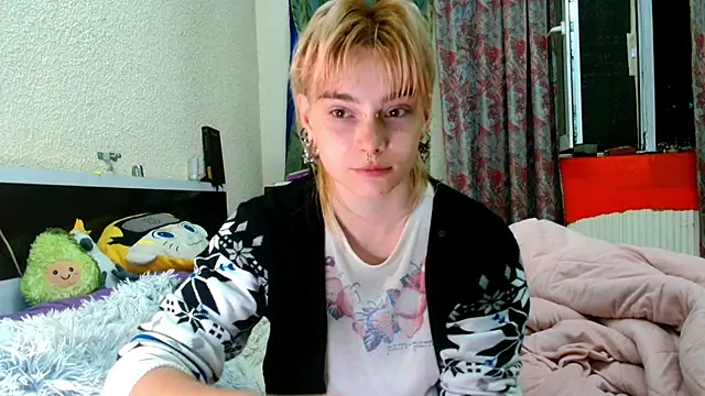 Sophie Bell online show from 05.24.26