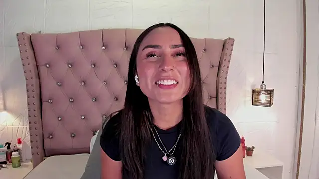 Snapshot of lia_sofiia chatting on 05.23.26 lia sofiia online show from 05.23.26