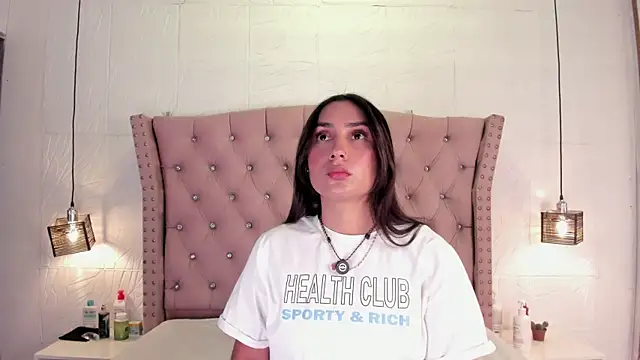Snapshot of lia_sofiia chatting on 05.25.26 lia sofiia online show from 05.25.26