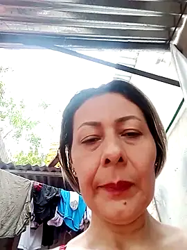 Mia-funny20 online show from 02.22.25