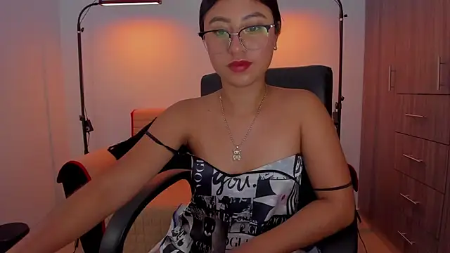 Snapshot of cloy_baby__ chatting on 03.19.25 cloy baby online show from 03.19.25