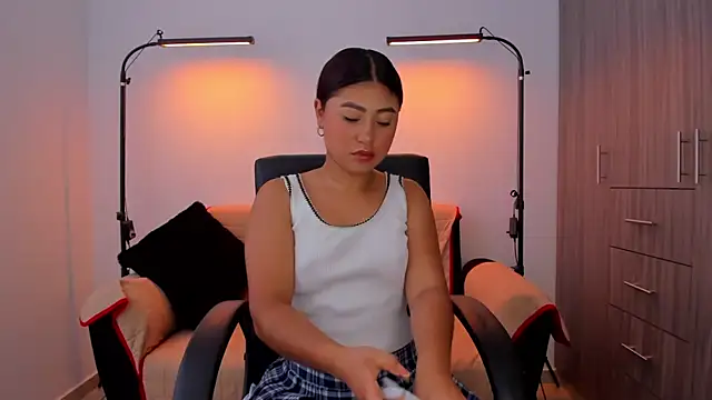 Snapshot of cloy_baby__ chatting on 09.23.25 cloy baby online show from 09.23.25