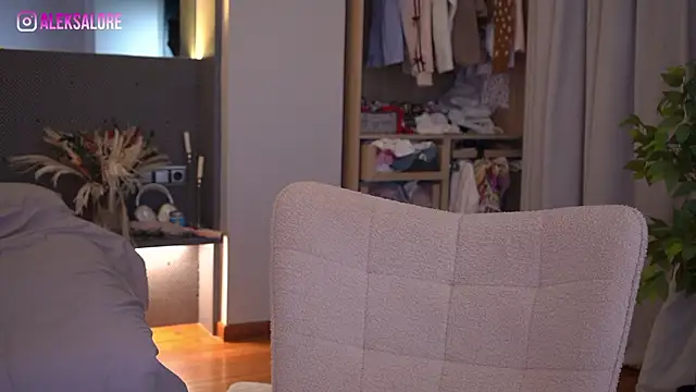 LexieLoree online show from 03.27.26