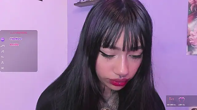 Akari1 Mischief online show from 11.22.25