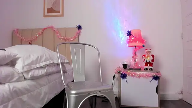 VioletPaket online show from 12.31.24