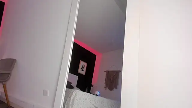 VioletPaket online show from 03.07.25