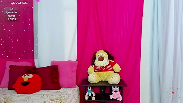 Snapshot of dan_scoott chatting on 01.14.25 dan scoott online show from 01.14.25