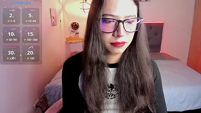 paula kawaiifu  online show from 10.27.25