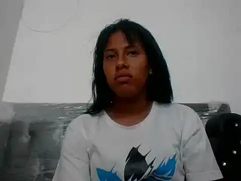 Kitra New online show from 03.01.25