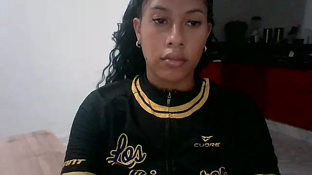 Kitra New online show from 10.01.25