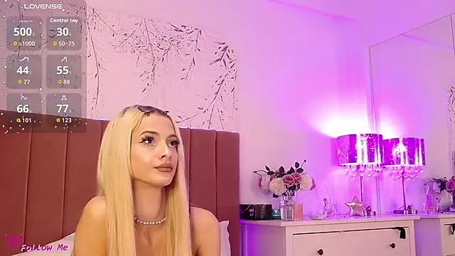 PinkySparks online show from 11.15.25