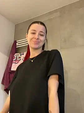 Mia-Minou online show from 02.11.26