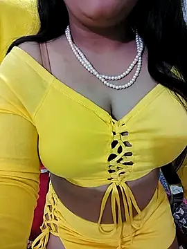 SHUBHI880 online show from 02.14.25