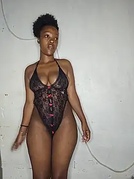 Snapshot of curvysexybody chatting on 06.14.26 curvysexybody online show from 06.14.26