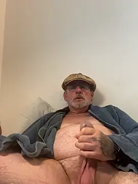 Snapshot of oldenglishguy chatting on 06.23.26 oldenglishguy online show from 06.23.26