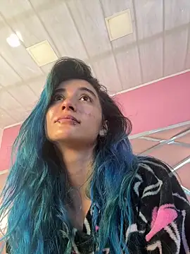 Snapshot of Lunapage chatting on 01.25.25 Lunapage online show from 01.25.25