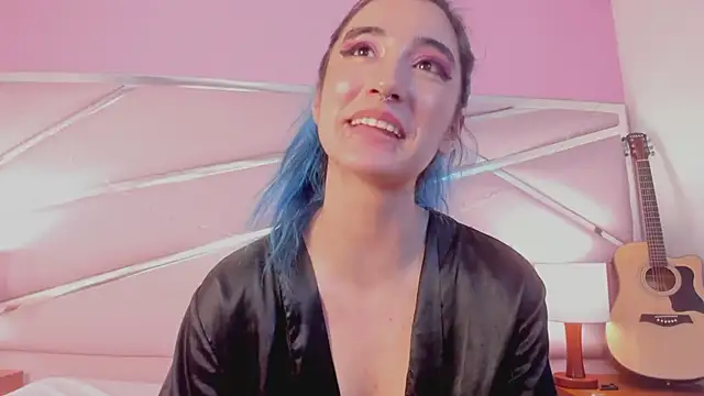 Snapshot of Lunapage chatting on 03.08.25 Lunapage online show from 03.08.25