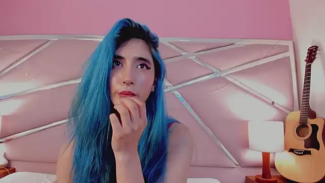 Snapshot of Lunapage chatting on 03.13.25 Lunapage online show from 03.13.25