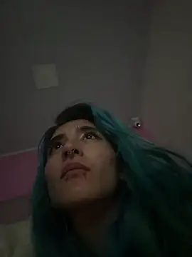 Snapshot of Lunapage chatting on 03.22.25 Lunapage online show from 03.22.25