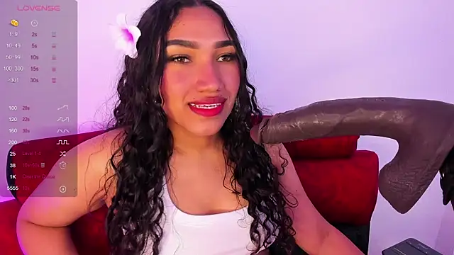 Snapshot of Olivia_fx chatting on 06.19.26 Olivia fx online show from 06.19.26