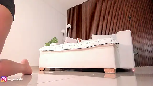 molly cams8 online show from 04.19.26
