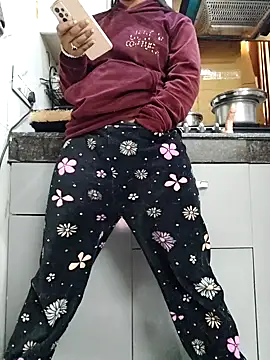 Snapshot of Manpreet_kaur21 chatting on 01.10.25 Manpreet kaur21 online show from 01.10.25