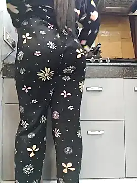 Snapshot of Manpreet_kaur21 chatting on 01.28.25 Manpreet kaur21 online show from 01.28.25