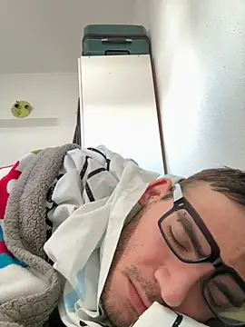 Snapshot of sperakevin98 chatting on 11.09.25 sperakevin98 online show from 11.09.25