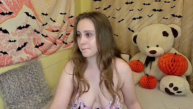 Sellya Houston online show from 10.22.25