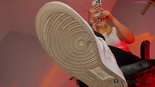 charlotte  grey online show from 04.11.26