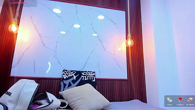 Mia thompson 19 online show from 03.06.26