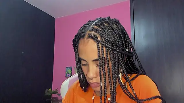 Juanadearco5 online show from 12.05.24