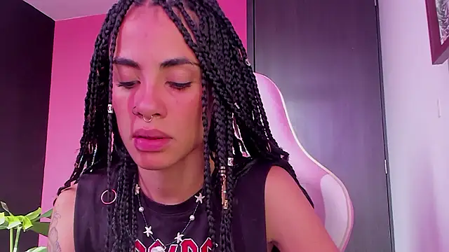 Juanadearco5 online show from 12.06.24