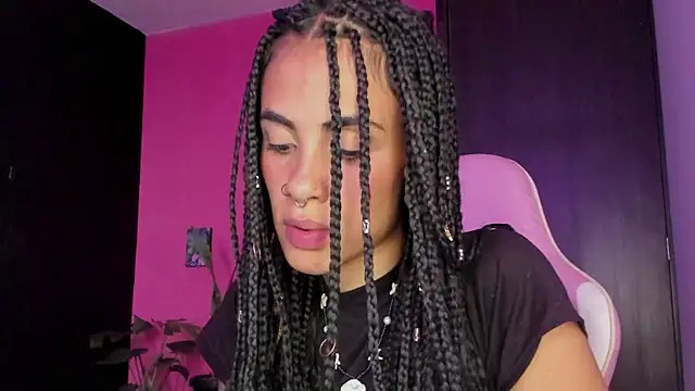 Juanadearco5 online show from 12.09.24