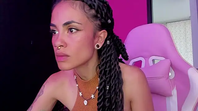 Juanadearco5 online show from 01.07.25