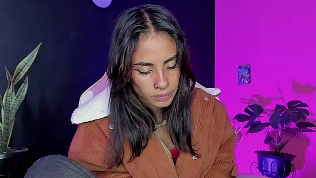 Juanadearco5 online show from 02.11.25