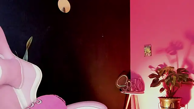 Juanadearco5 online show from 03.03.25