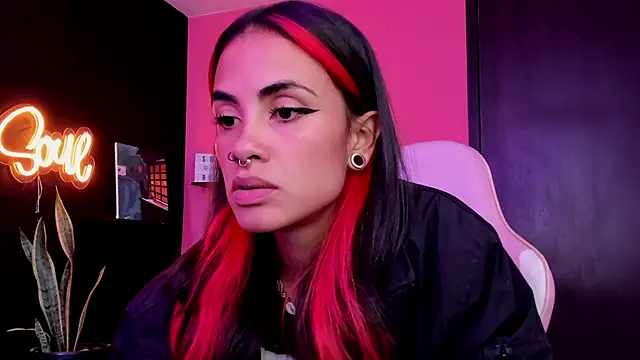 Juanadearco5 online show from 09.09.25